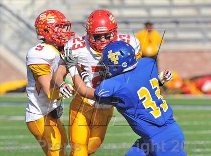 Thumbnail 2 in S & S Consolidated vs. Leonard (UIL 2A Regional Semifinal) photogallery.