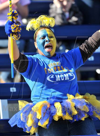 Thumbnail 1 in S & S Consolidated vs. Leonard (UIL 2A Regional Semifinal) photogallery.
