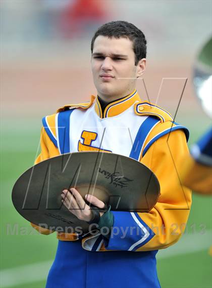 Thumbnail 1 in S & S Consolidated vs. Leonard (UIL 2A Regional Semifinal) photogallery.