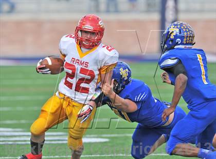 Thumbnail 1 in S & S Consolidated vs. Leonard (UIL 2A Regional Semifinal) photogallery.