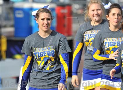 Thumbnail 3 in S & S Consolidated vs. Leonard (UIL 2A Regional Semifinal) photogallery.