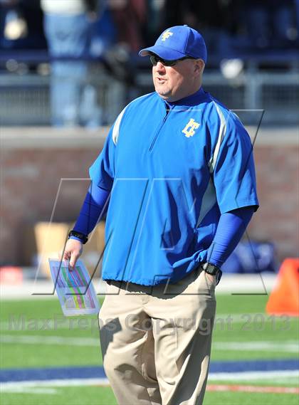 Thumbnail 3 in S & S Consolidated vs. Leonard (UIL 2A Regional Semifinal) photogallery.