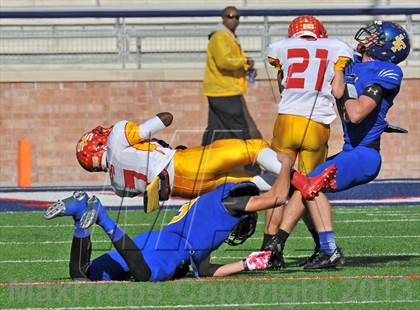 Thumbnail 1 in S & S Consolidated vs. Leonard (UIL 2A Regional Semifinal) photogallery.