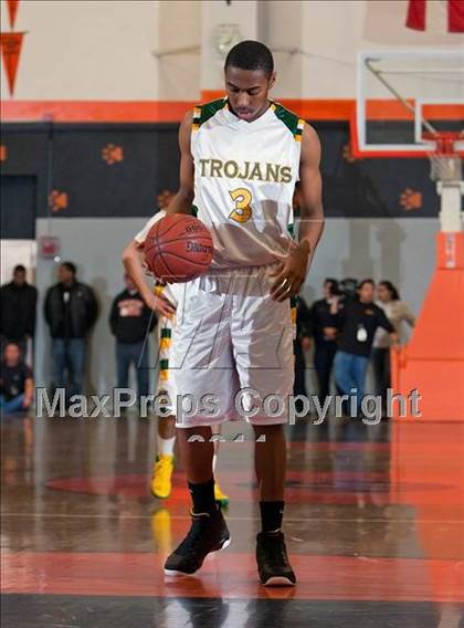 Thumbnail 2 in Oakland vs. Castro Valley (CIF State NorCal D1 Semifinal) photogallery.