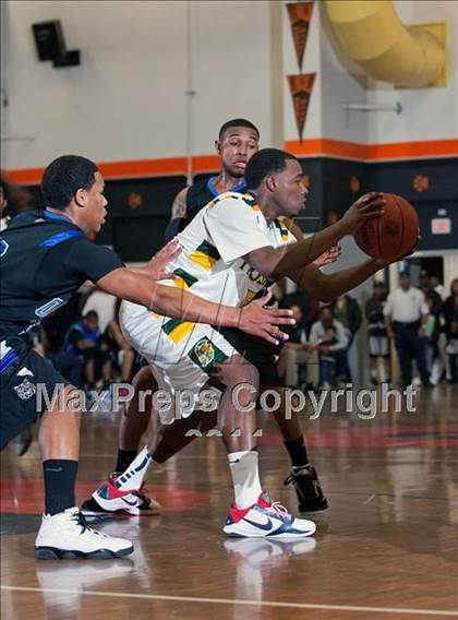Thumbnail 3 in Oakland vs. Castro Valley (CIF State NorCal D1 Semifinal) photogallery.