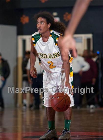 Thumbnail 2 in Oakland vs. Castro Valley (CIF State NorCal D1 Semifinal) photogallery.