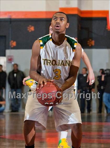 Thumbnail 3 in Oakland vs. Castro Valley (CIF State NorCal D1 Semifinal) photogallery.