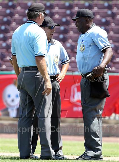 Thumbnail 2 in Arrowhead Christian vs. Calvary Murrieta (County Clash) photogallery.