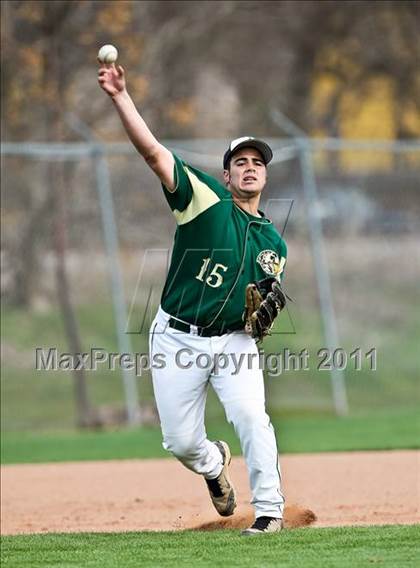 Thumbnail 2 in Birdville vs. Midlothian (Robert Dulin Memorial) photogallery.