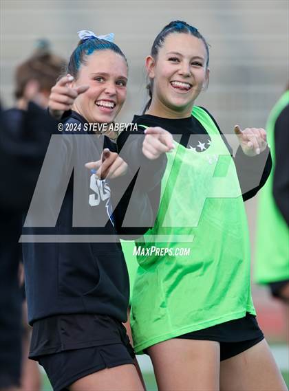Thumbnail 1 in Arvada West @ Grandview (CHSAA 5A Second Round) photogallery.