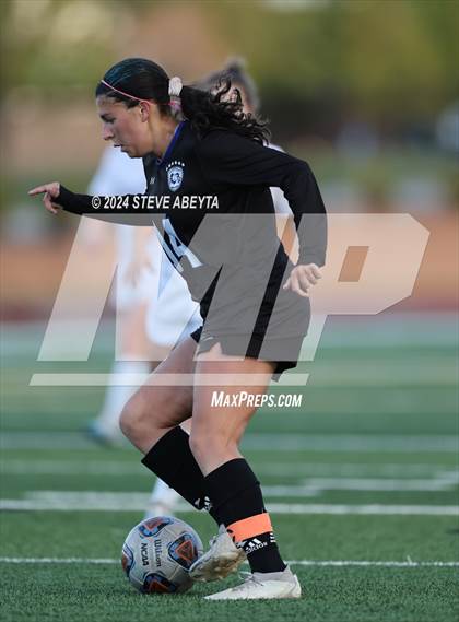Thumbnail 2 in Arvada West @ Grandview (CHSAA 5A Second Round) photogallery.