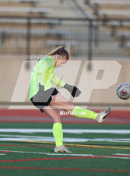 Thumbnail 2 in Arvada West @ Grandview (CHSAA 5A Second Round) photogallery.