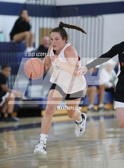 Thumbnail 3 in Amanda-Clearcreek vs Worthington Christian (Scrimmage) photogallery.