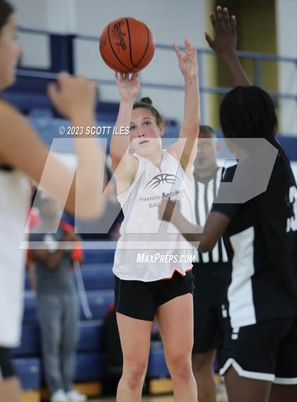 Thumbnail 2 in Amanda-Clearcreek vs Worthington Christian (Scrimmage) photogallery.