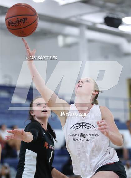Thumbnail 1 in Amanda-Clearcreek vs Worthington Christian (Scrimmage) photogallery.