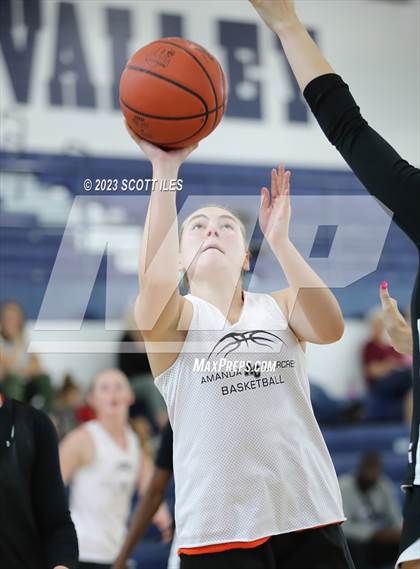 Thumbnail 1 in Amanda-Clearcreek vs Worthington Christian (Scrimmage) photogallery.