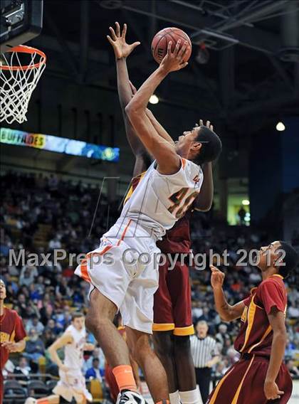 Thumbnail 1 in Lewis-Palmer vs. Sierra (CHSAA 4A Final) photogallery.