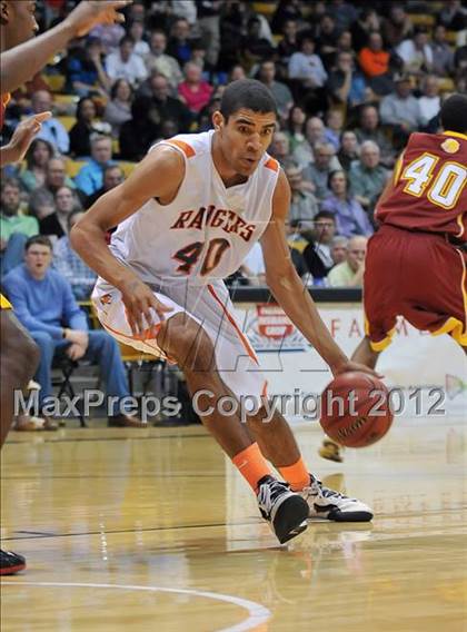 Thumbnail 3 in Lewis-Palmer vs. Sierra (CHSAA 4A Final) photogallery.