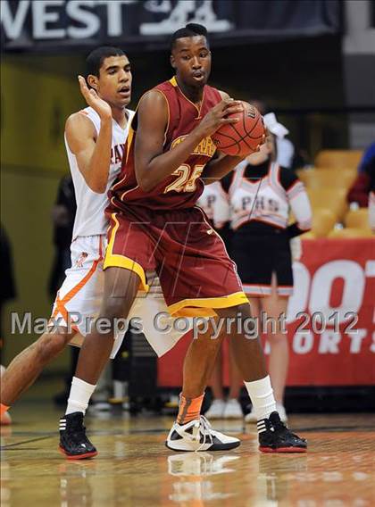 Thumbnail 1 in Lewis-Palmer vs. Sierra (CHSAA 4A Final) photogallery.