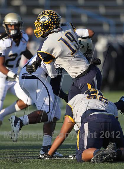 Thumbnail 3 in Hylton vs. Ocean Lakes (VHSL 3A D6 Semifinal) photogallery.