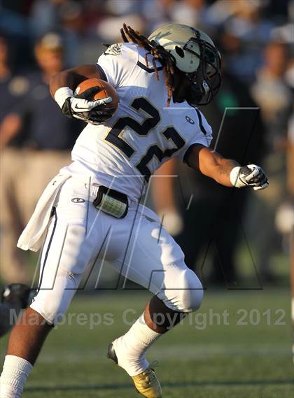 Thumbnail 3 in Hylton vs. Ocean Lakes (VHSL 3A D6 Semifinal) photogallery.