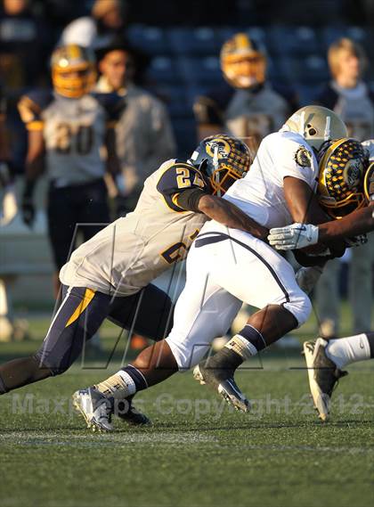 Thumbnail 1 in Hylton vs. Ocean Lakes (VHSL 3A D6 Semifinal) photogallery.