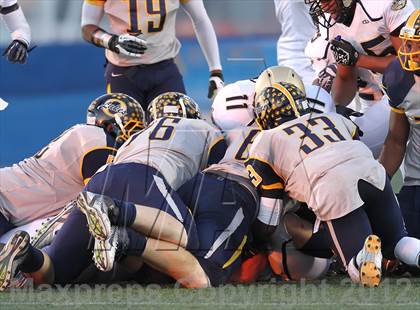 Thumbnail 1 in Hylton vs. Ocean Lakes (VHSL 3A D6 Semifinal) photogallery.