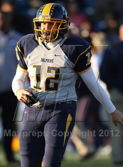 Thumbnail 2 in Hylton vs. Ocean Lakes (VHSL 3A D6 Semifinal) photogallery.