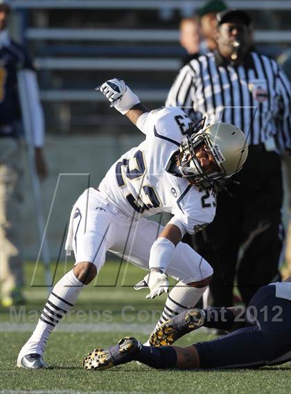 Thumbnail 1 in Hylton vs. Ocean Lakes (VHSL 3A D6 Semifinal) photogallery.