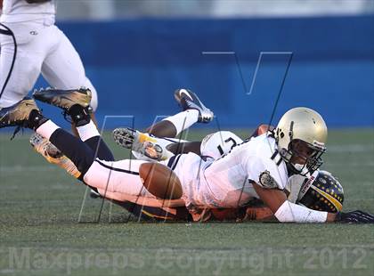 Thumbnail 3 in Hylton vs. Ocean Lakes (VHSL 3A D6 Semifinal) photogallery.