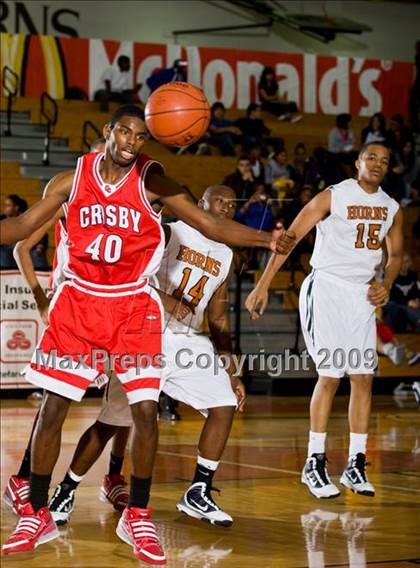 Thumbnail 1 in Dobie vs. Crosby (McDonalds Texas Invitational) photogallery.