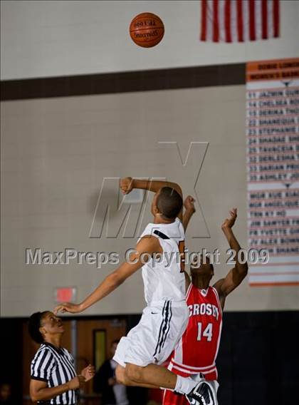 Thumbnail 1 in Dobie vs. Crosby (McDonalds Texas Invitational) photogallery.