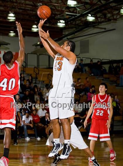 Thumbnail 1 in Dobie vs. Crosby (McDonalds Texas Invitational) photogallery.