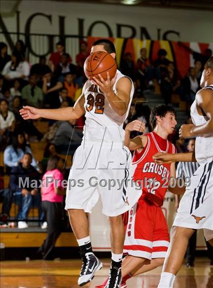 Thumbnail 3 in Dobie vs. Crosby (McDonalds Texas Invitational) photogallery.