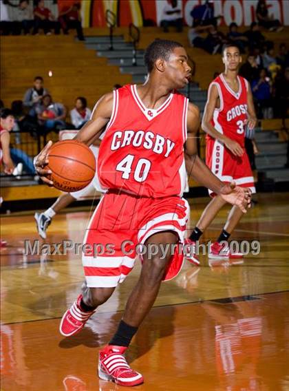 Thumbnail 2 in Dobie vs. Crosby (McDonalds Texas Invitational) photogallery.