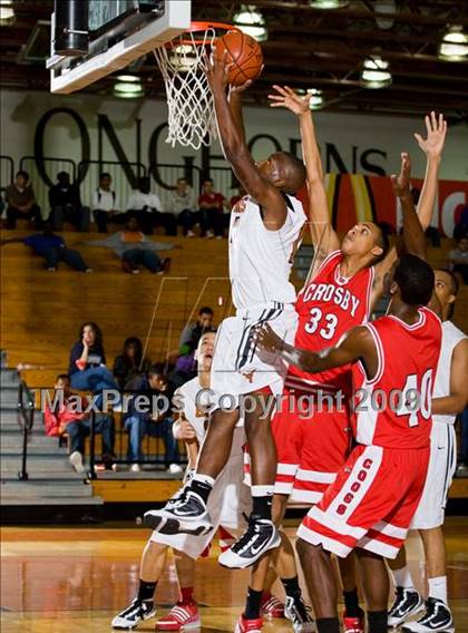 Thumbnail 3 in Dobie vs. Crosby (McDonalds Texas Invitational) photogallery.