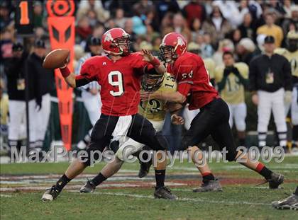 Thumbnail 1 in South Johnston vs. South Point (NCHSAA 3AA Final) photogallery.