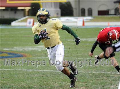 Thumbnail 1 in South Johnston vs. South Point (NCHSAA 3AA Final) photogallery.