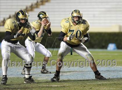 Thumbnail 3 in South Johnston vs. South Point (NCHSAA 3AA Final) photogallery.