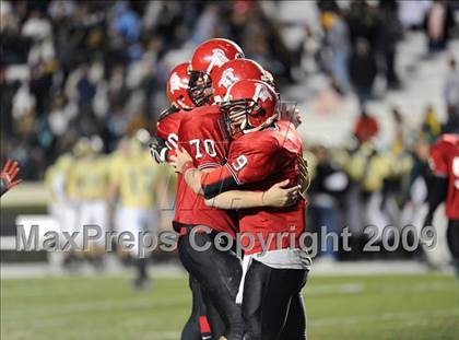 Thumbnail 3 in South Johnston vs. South Point (NCHSAA 3AA Final) photogallery.