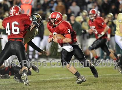 Thumbnail 2 in South Johnston vs. South Point (NCHSAA 3AA Final) photogallery.