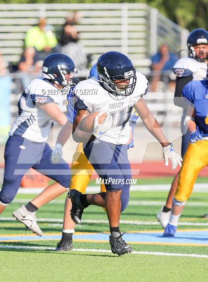 Thumbnail 2 in Freedom @ Foothill photogallery.