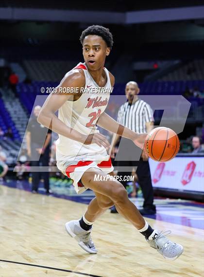 Thumbnail 3 in Lake Highlands vs. DeSoto (UIL 6A Basketball State Semifinal) photogallery.