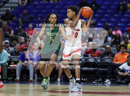 Thumbnail 2 in Lake Highlands vs. DeSoto (UIL 6A Basketball State Semifinal) photogallery.