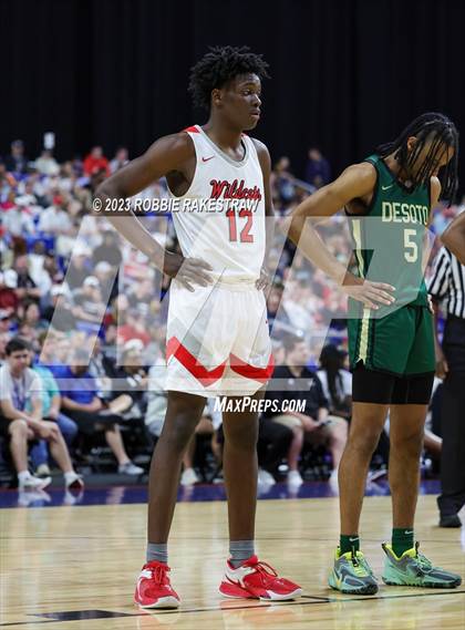 Thumbnail 1 in Lake Highlands vs. DeSoto (UIL 6A Basketball State Semifinal) photogallery.