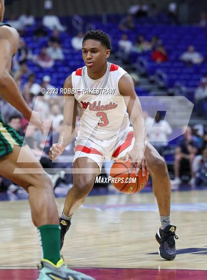 Thumbnail 1 in Lake Highlands vs. DeSoto (UIL 6A Basketball State Semifinal) photogallery.