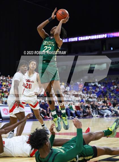 Thumbnail 3 in Lake Highlands vs. DeSoto (UIL 6A Basketball State Semifinal) photogallery.
