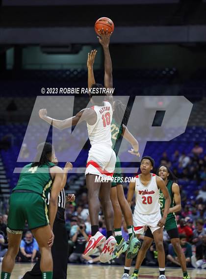 Thumbnail 1 in Lake Highlands vs. DeSoto (UIL 6A Basketball State Semifinal) photogallery.
