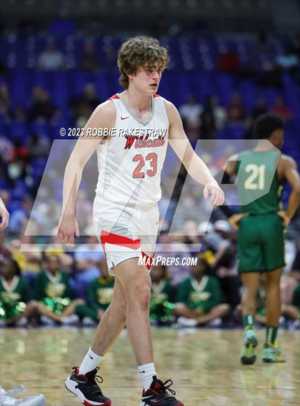 Thumbnail 3 in Lake Highlands vs. DeSoto (UIL 6A Basketball State Semifinal) photogallery.