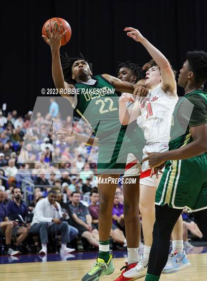 Thumbnail 3 in Lake Highlands vs. DeSoto (UIL 6A Basketball State Semifinal) photogallery.